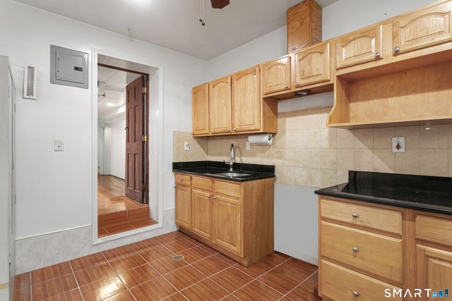 372 Dover Street, Bridgeport, CT 06610