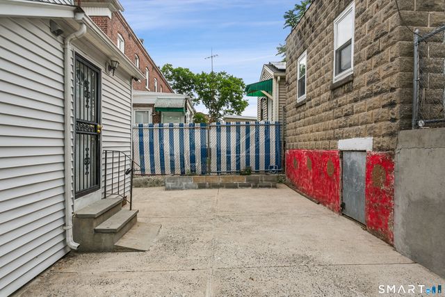 372 Dover Street, Bridgeport, CT 06610