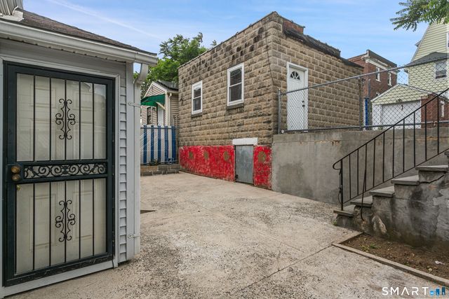 372 Dover Street, Bridgeport, CT 06610