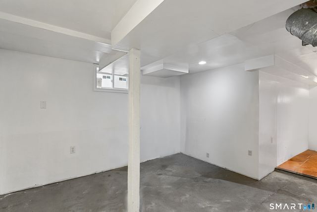 372 Dover Street, Bridgeport, CT 06610