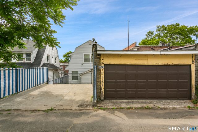 372 Dover Street, Bridgeport, CT 06610