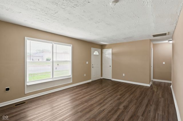 8619 Montery Road, Indianapolis, IN 46226