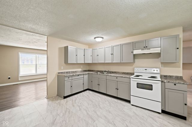8619 Montery Road, Indianapolis, IN 46226