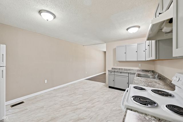 8619 Montery Road, Indianapolis, IN 46226