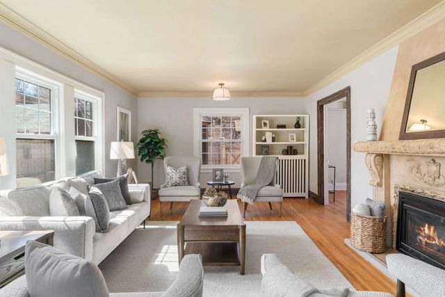 2790 Dean Parkway, Minneapolis, MN 55416