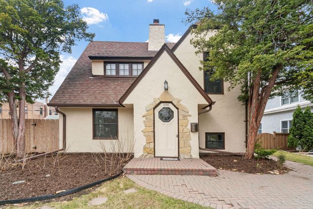 2790 Dean Parkway, Minneapolis, MN 55416