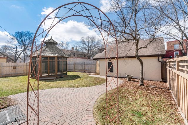 2790 Dean Parkway, Minneapolis, MN 55416