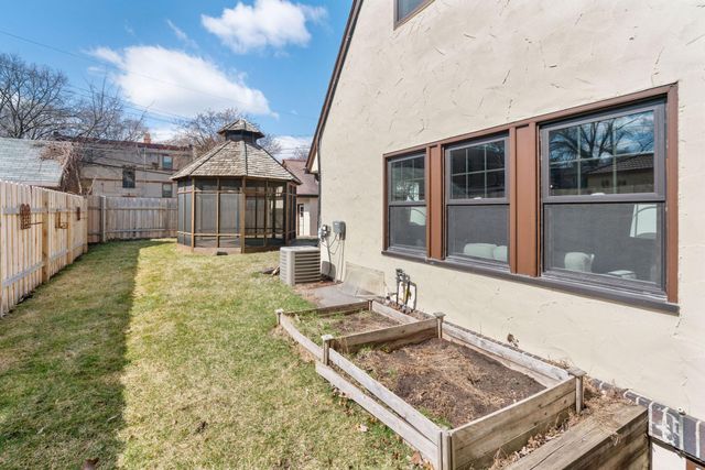 2790 Dean Parkway, Minneapolis, MN 55416