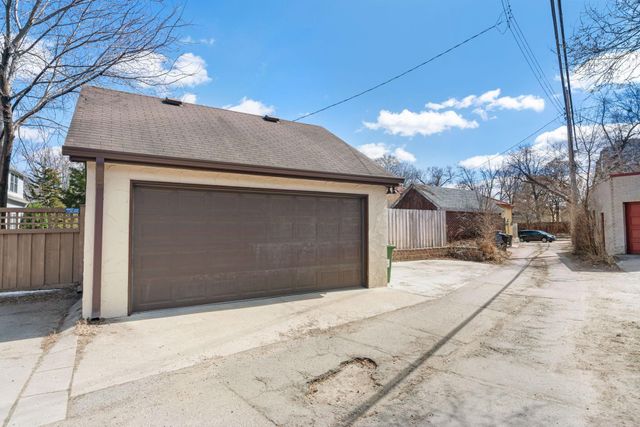 2790 Dean Parkway, Minneapolis, MN 55416