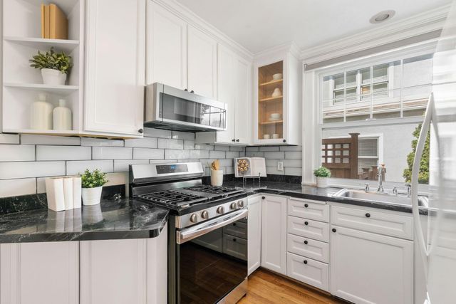 2790 Dean Parkway, Minneapolis, MN 55416