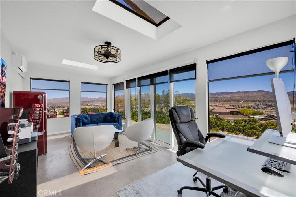 Image 16 of property listing at 6177 Mandarin Road, Yucca Valley, CA 92284