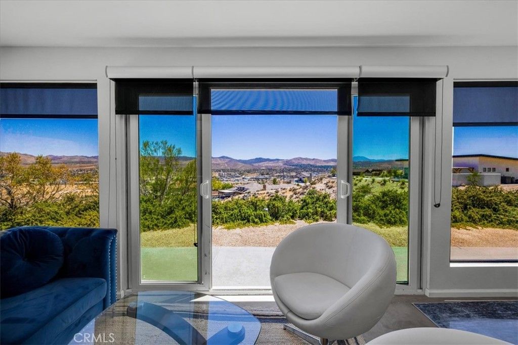 Image 20 of property listing at 6177 Mandarin Road, Yucca Valley, CA 92284