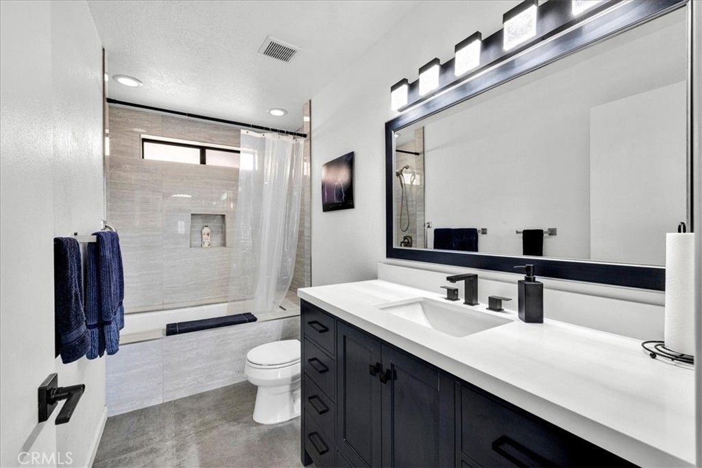 Image 28 of property listing at 6177 Mandarin Road, Yucca Valley, CA 92284