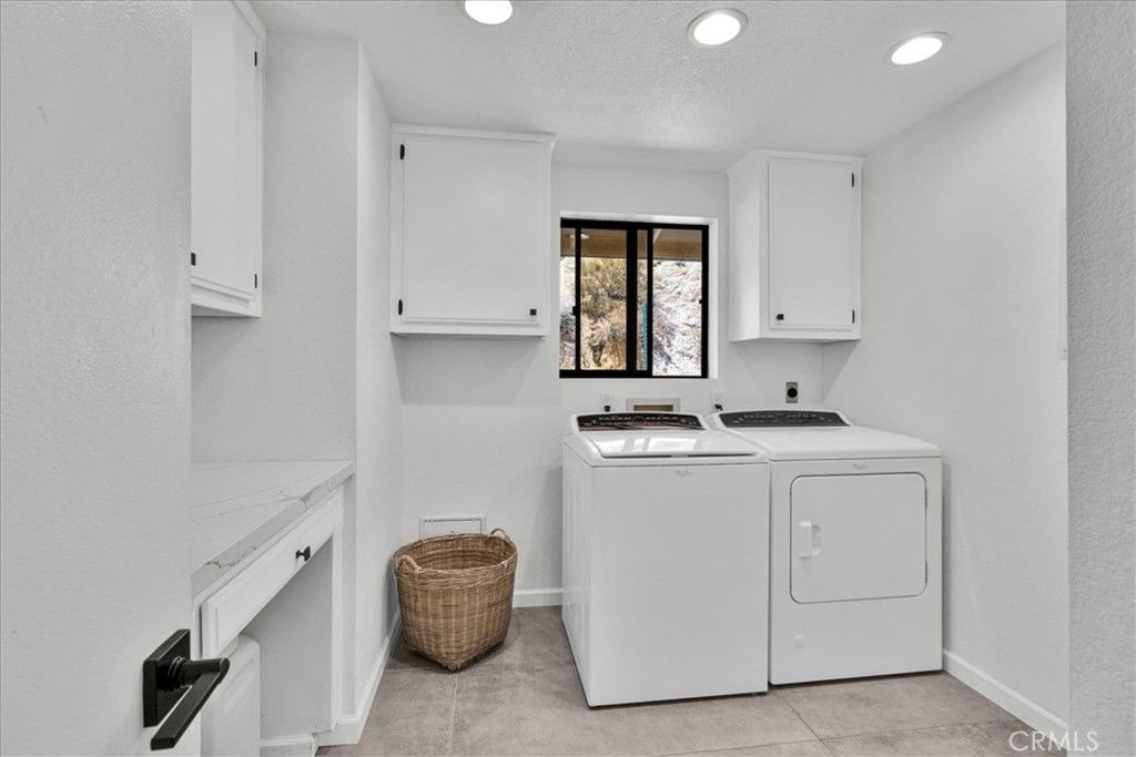 Image 31 of property listing at 6177 Mandarin Road, Yucca Valley, CA 92284