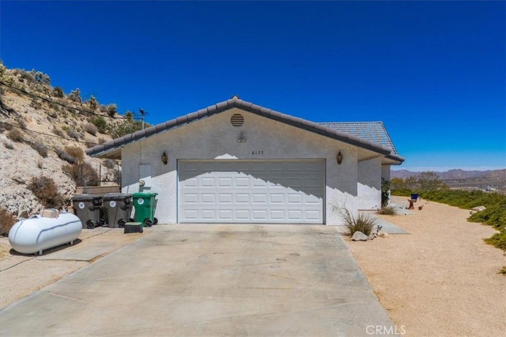 Image 37 of property listing at 6177 Mandarin Road, Yucca Valley, CA 92284