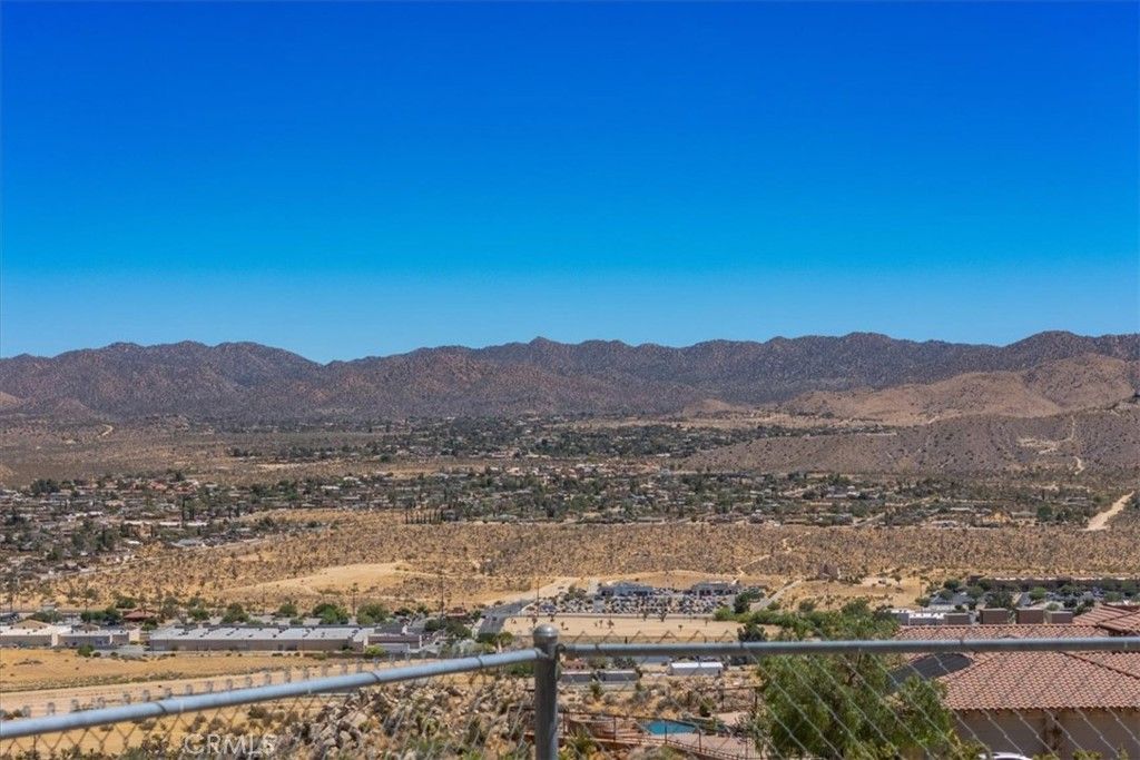 Image 47 of property listing at 6177 Mandarin Road, Yucca Valley, CA 92284
