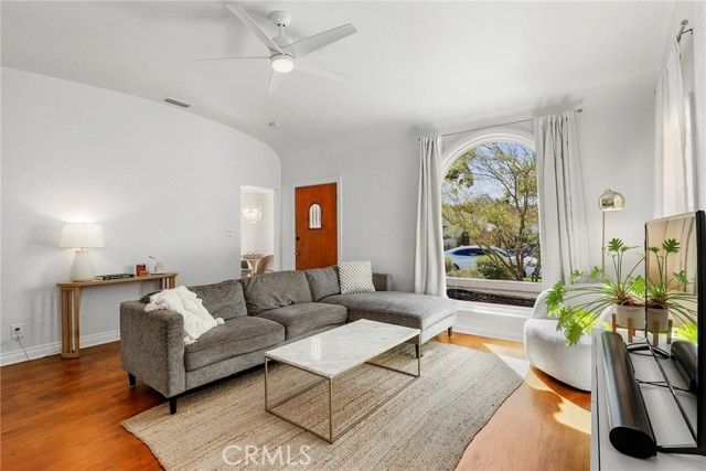 6042 Gundry Avenue, Long Beach, CA 90805