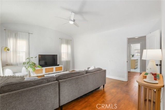 6042 Gundry Avenue, Long Beach, CA 90805