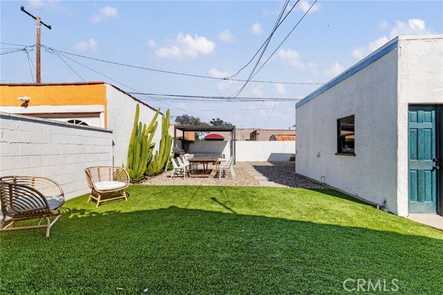 6042 Gundry Avenue, Long Beach, CA 90805