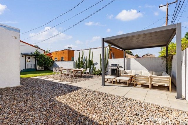 6042 Gundry Avenue, Long Beach, CA 90805