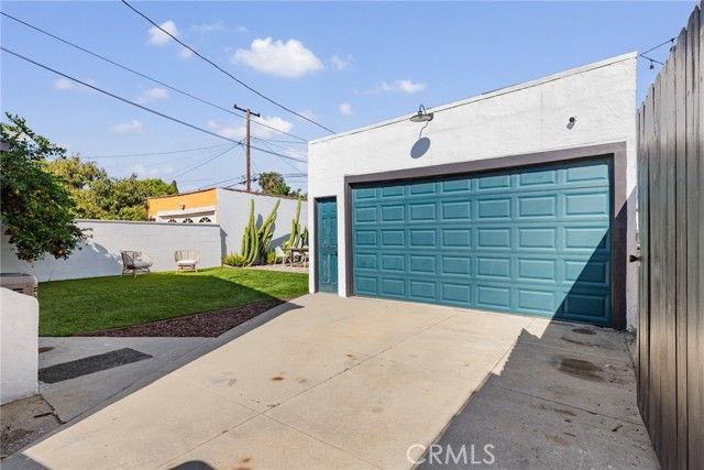6042 Gundry Avenue, Long Beach, CA 90805