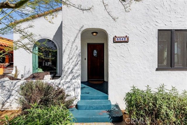 6042 Gundry Avenue, Long Beach, CA 90805