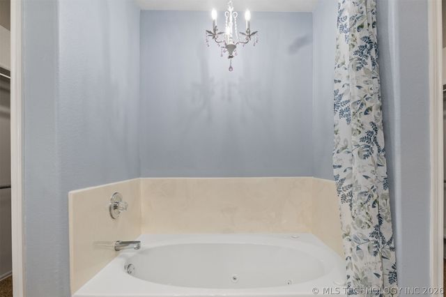 12183 N 108th East Avenue, Collinsville, OK 74021