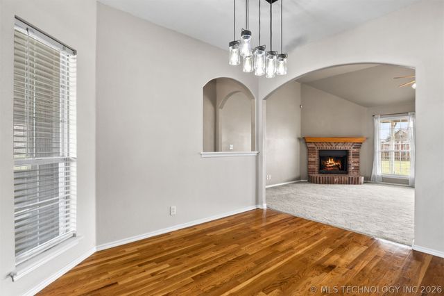 12183 N 108th East Avenue, Collinsville, OK 74021