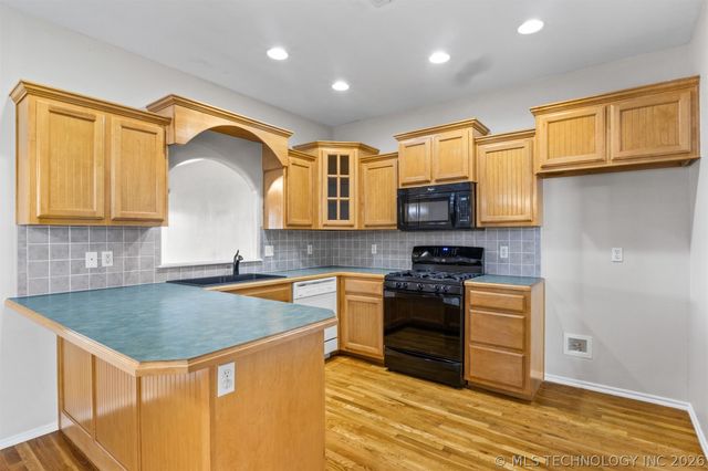 12183 N 108th East Avenue, Collinsville, OK 74021