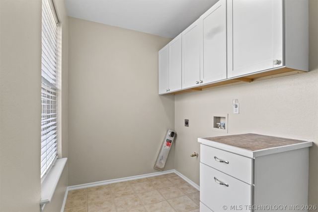 12183 N 108th East Avenue, Collinsville, OK 74021