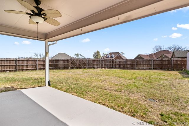 12183 N 108th East Avenue, Collinsville, OK 74021