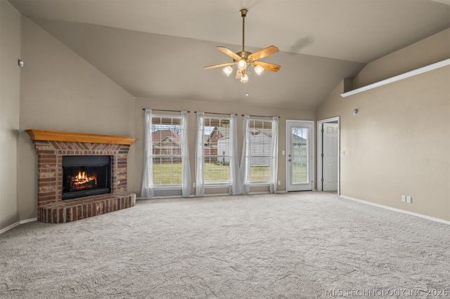 12183 N 108th East Avenue, Collinsville, OK 74021