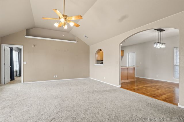 12183 N 108th East Avenue, Collinsville, OK 74021