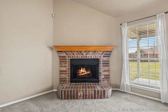 12183 N 108th East Avenue, Collinsville, OK 74021