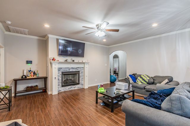 5512 Crowley Street, Sansom Park, TX 76114