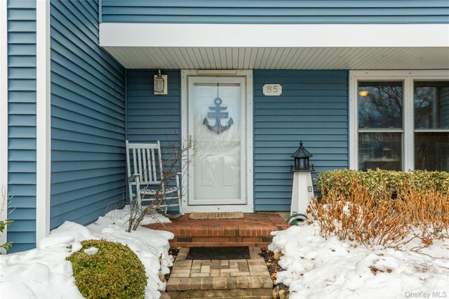 100 Baker Court 85, Island Park, NY 11558