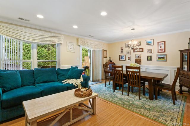 100 Baker Court 85, Island Park, NY 11558