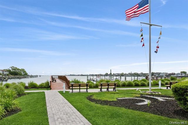 100 Baker Court 85, Island Park, NY 11558