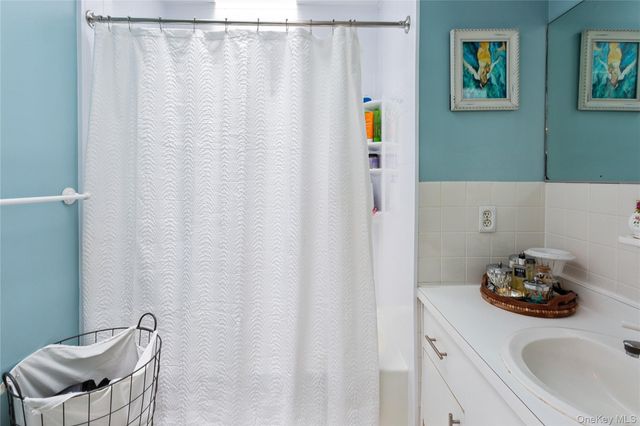 100 Baker Court 85, Island Park, NY 11558