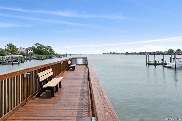 100 Baker Court 85, Island Park, NY 11558