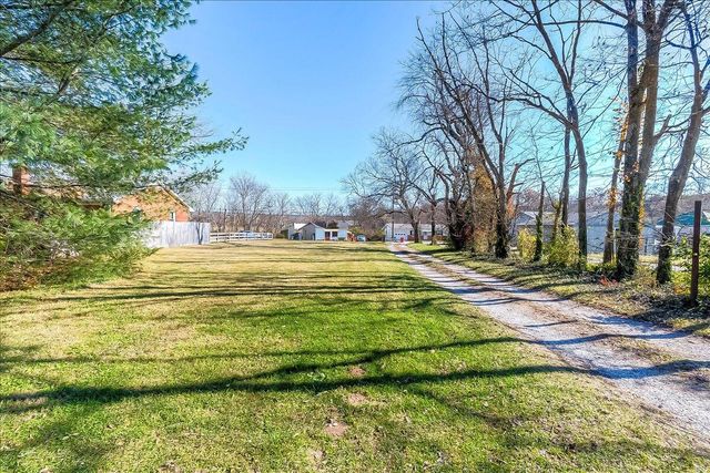 192 Switzer Road, Frankfort, KY 40601