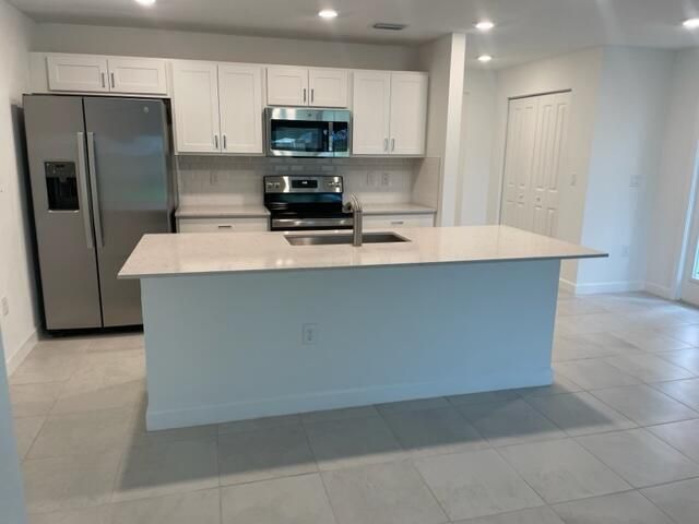 6737 Broadwater Lane, Lake Worth, FL 33467