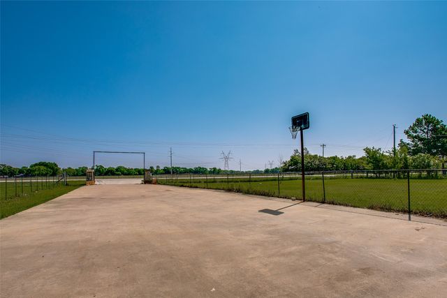 7800 S Fm 148, Kaufman, TX 75142