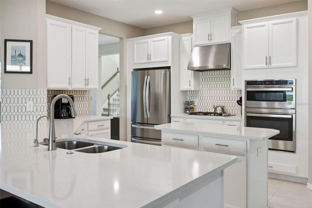 3040 HIGH POINTE STREET, Clermont, FL 34711