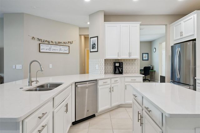 3040 HIGH POINTE STREET, Clermont, FL 34711