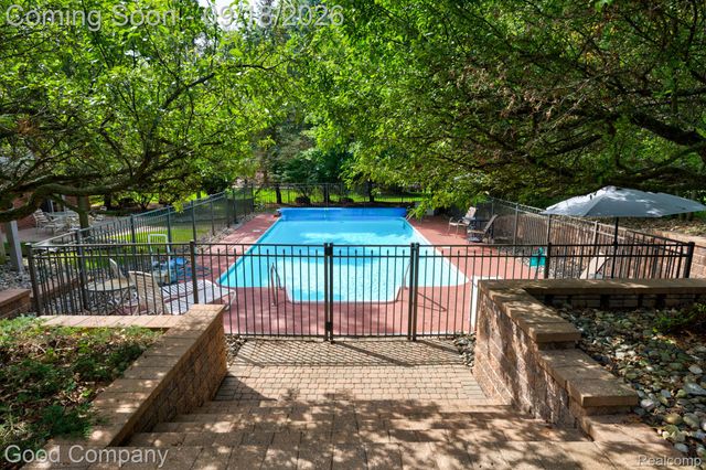 68367 Copperwood Drive, Washington Township, MI 48095