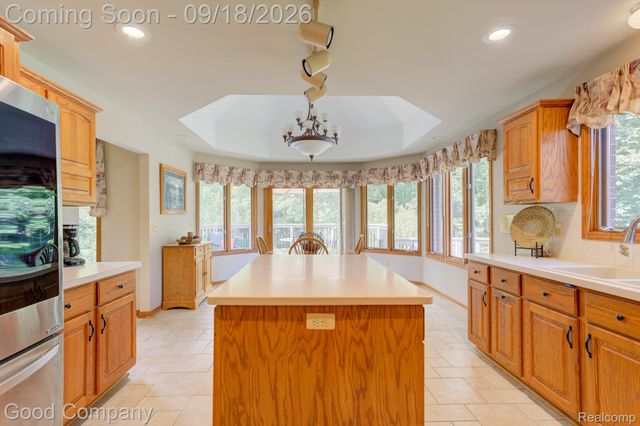 68367 Copperwood Drive, Washington Township, MI 48095