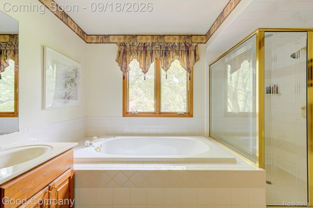 68367 Copperwood Drive, Washington Township, MI 48095