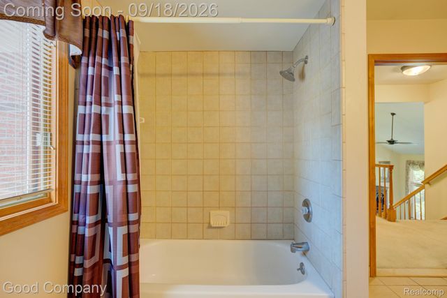68367 Copperwood Drive, Washington Township, MI 48095