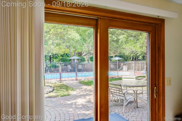68367 Copperwood Drive, Washington Township, MI 48095
